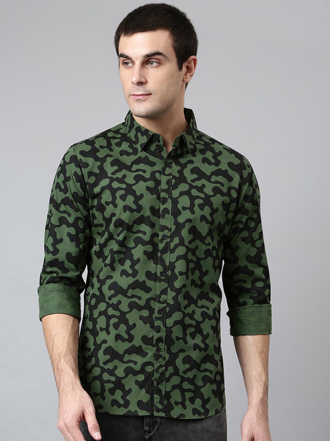 

Dennis Lingo Men Green Comfort Slim Fit Printed Cotton Casual Shirt