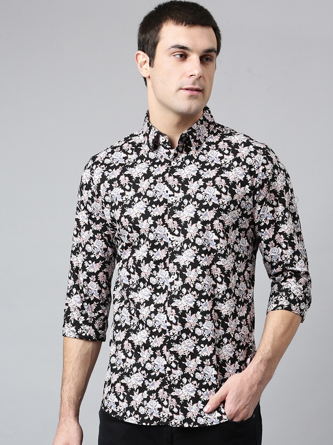 

Dennis Lingo Men Black Comfort Slim Fit Floral Printed Casual Shirt
