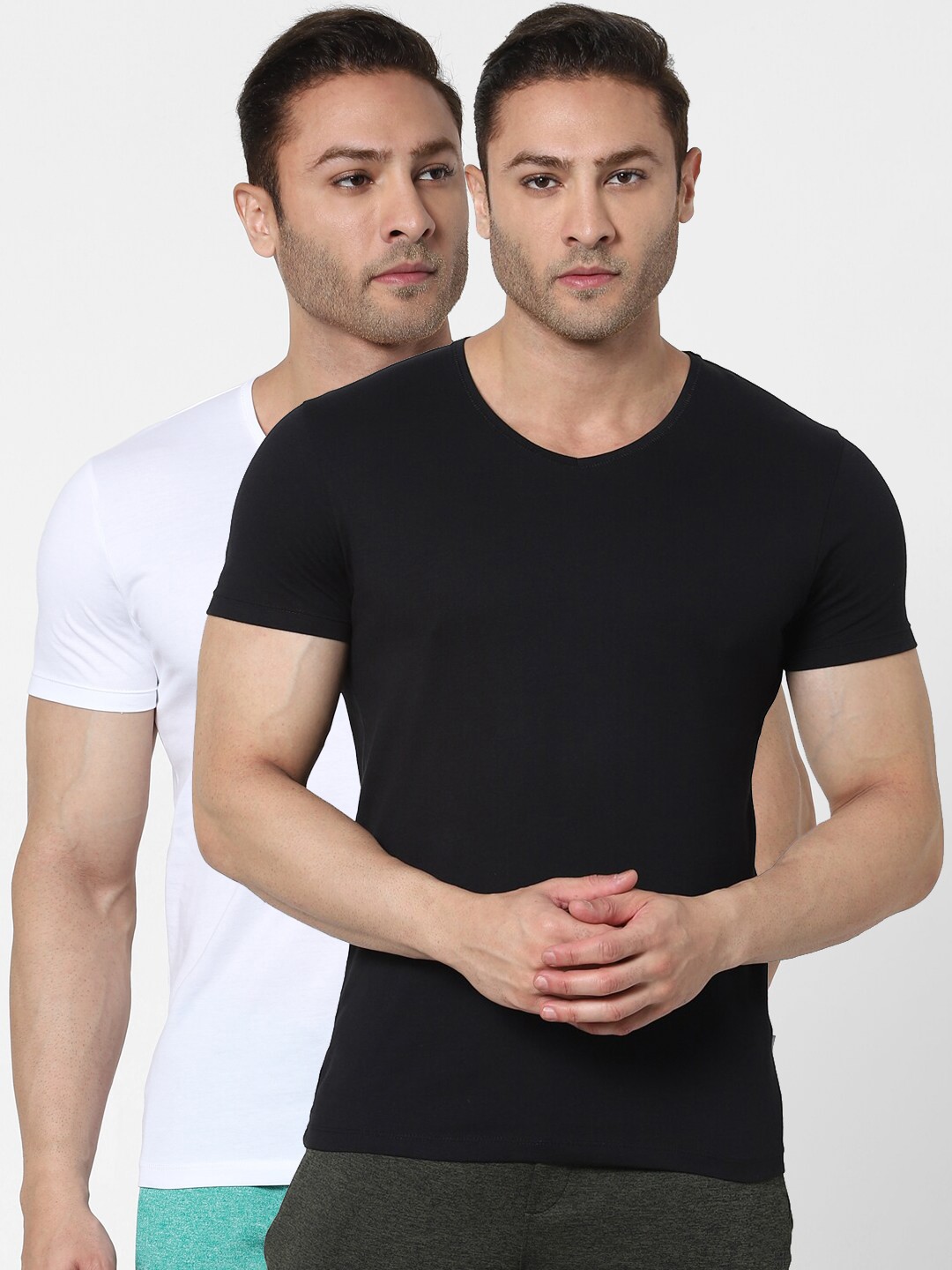 

Jack & Jones Men Pack Of 2 Solid Lounge T-shirts, White