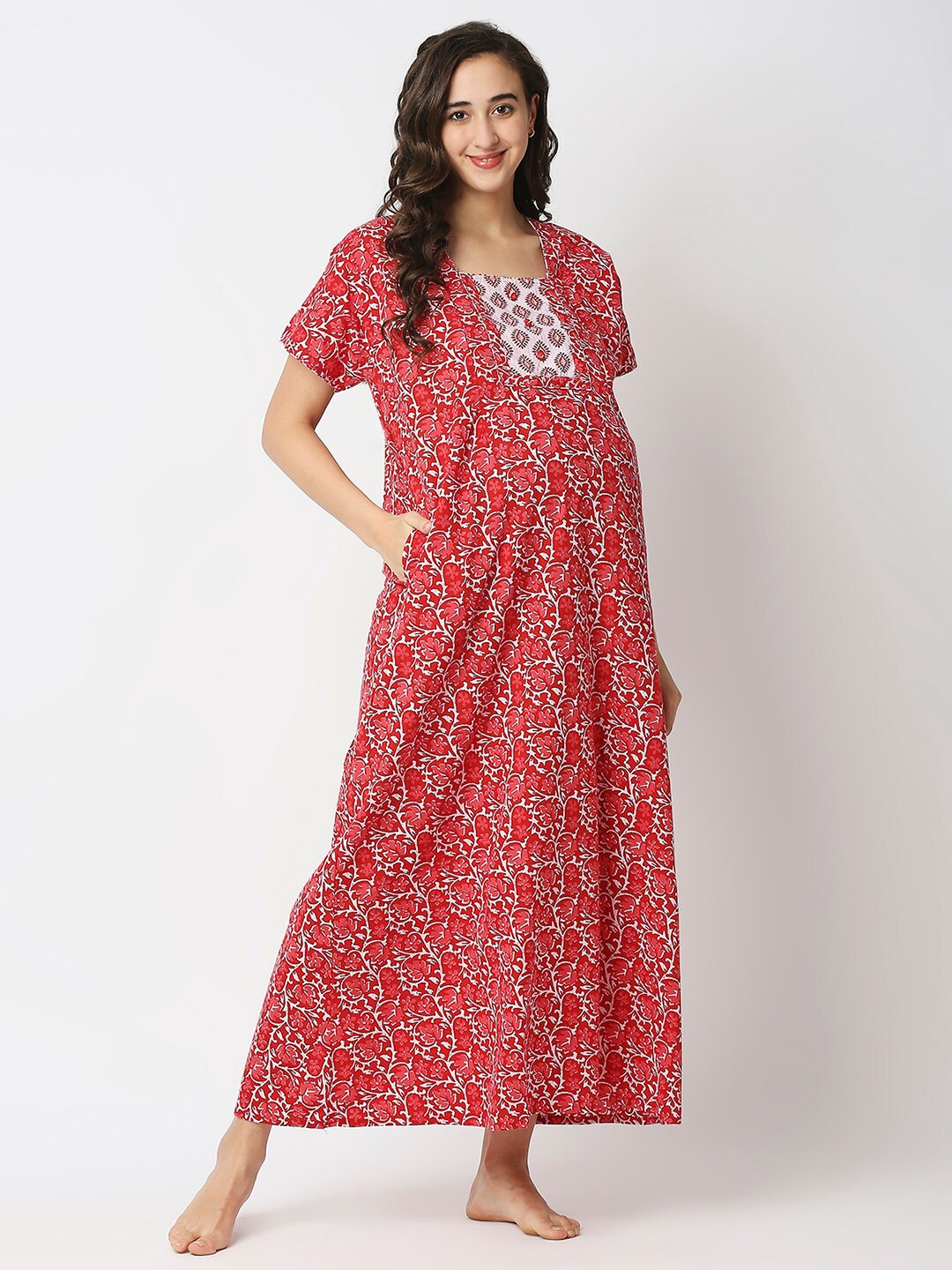 

MeeMee Red Floral Maternity Maxi Dress