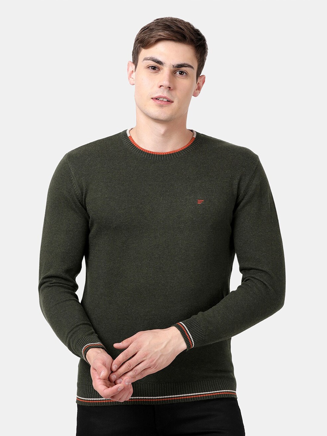 

t-base Men Green Solid Round Neck Pullover Sweater