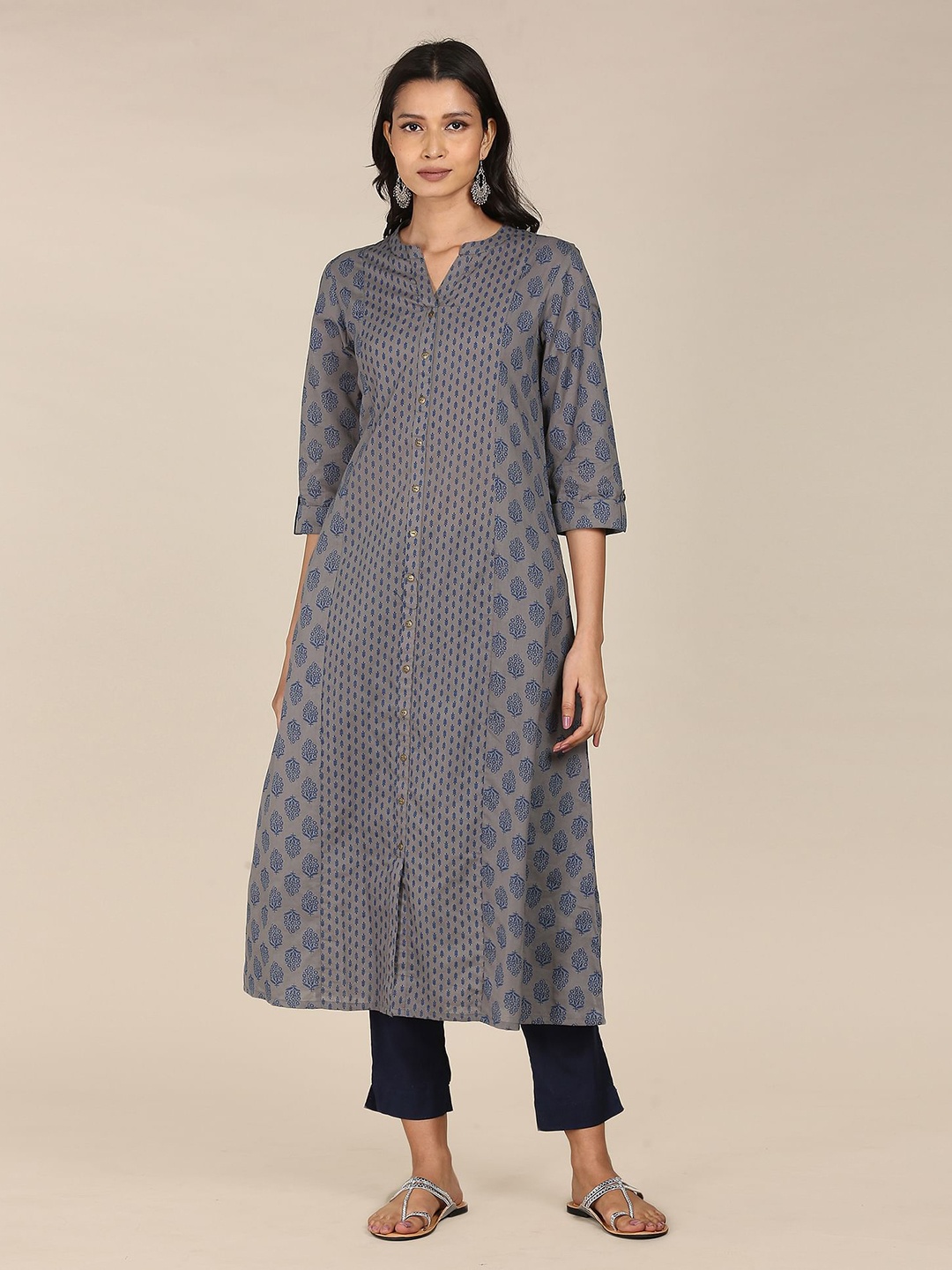 

Karigari Women Grey Floral Printed Kurta
