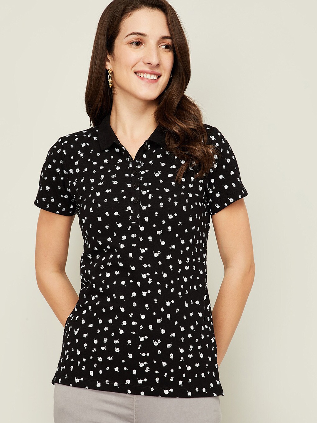 

Bossini Black & White Floral Print Top