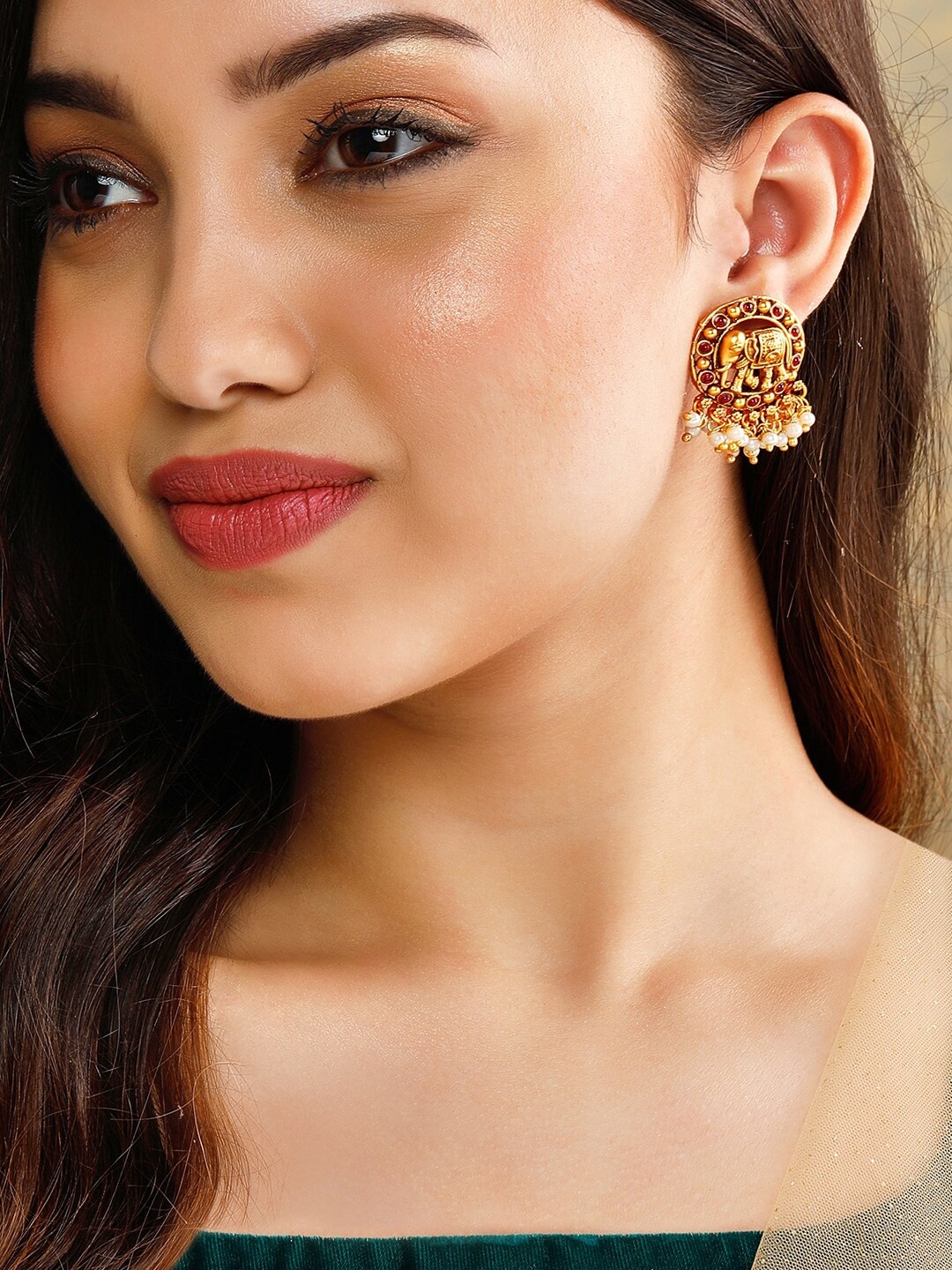 

Rubans Gold Plated Circular Studs Earrings