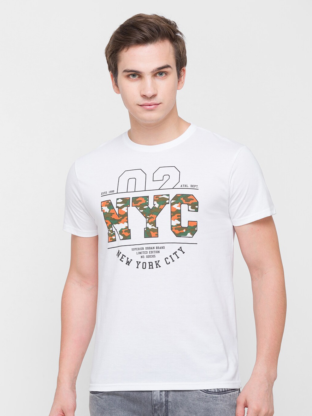 

Globus Men White Typography Printed Applique T-shirt