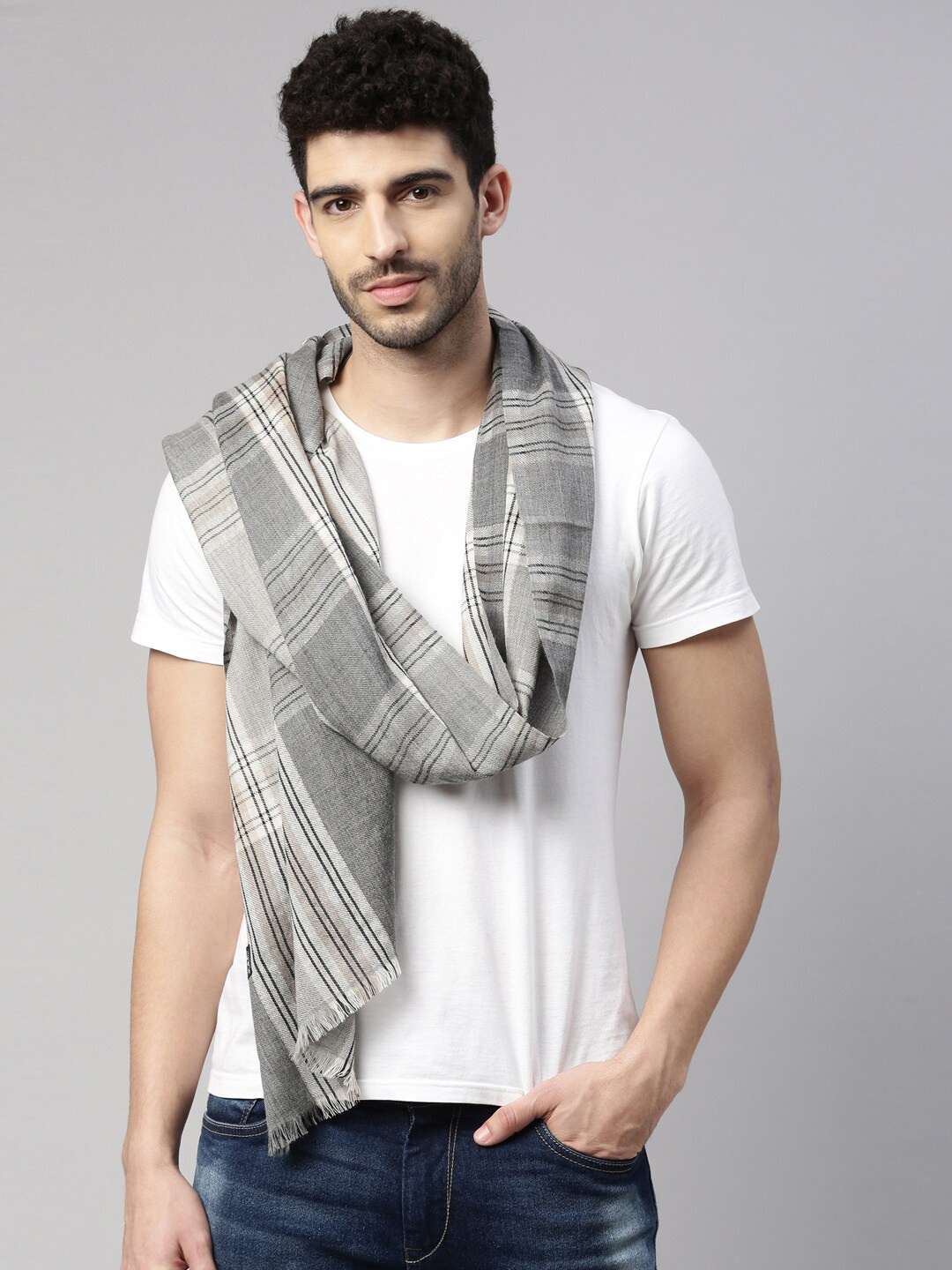 

Pashmoda Men Grey & White Checked Woolen Stole