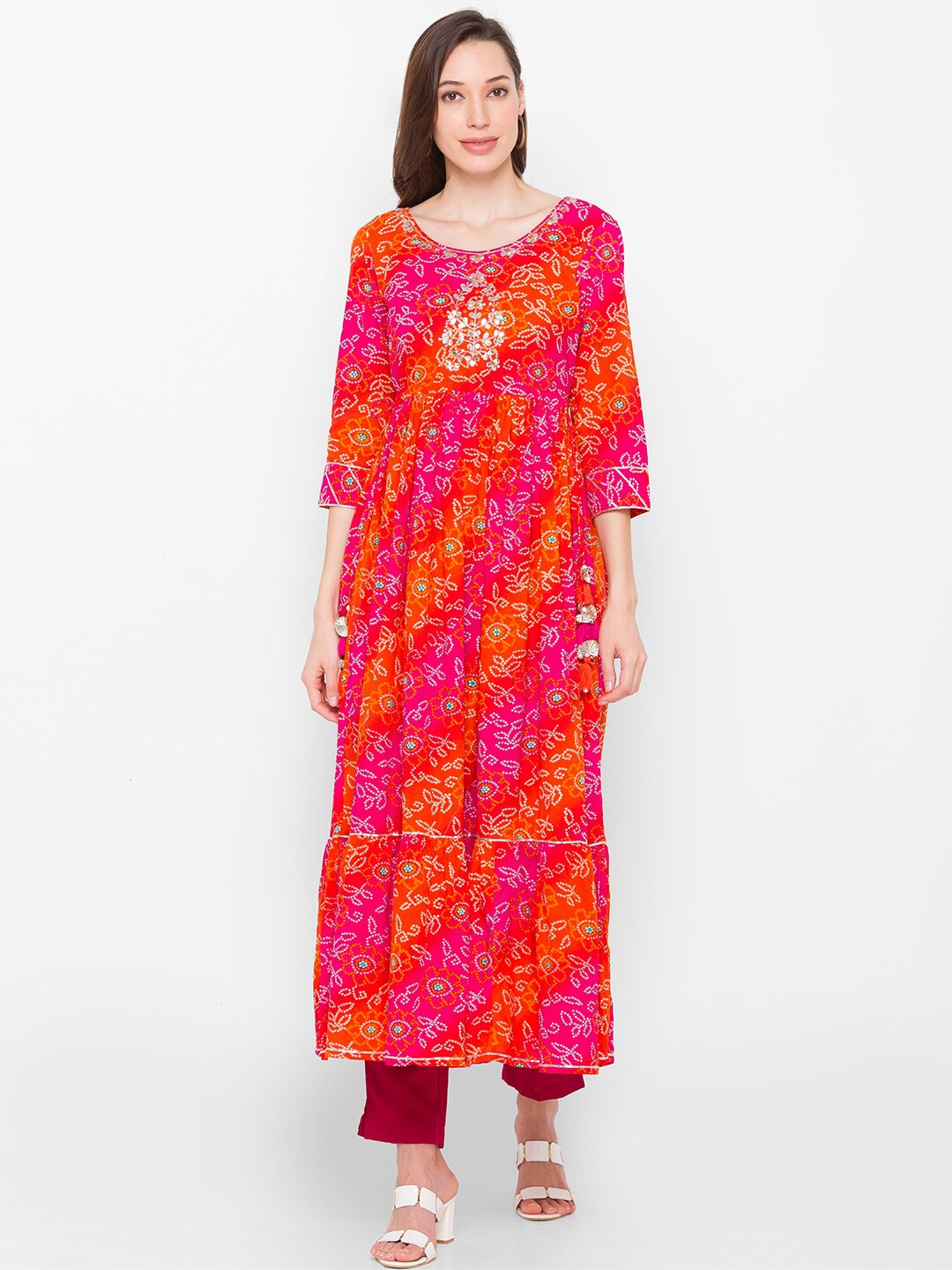 

Globus Women Orange & Pink Bandhani Printed Thread Work Cotton Kurta
