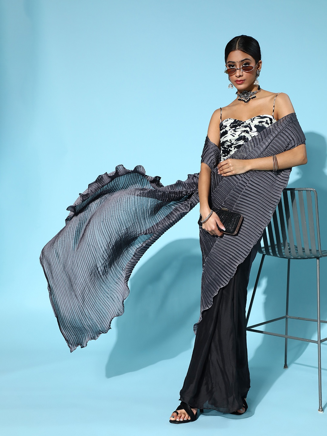 

Inddus Women Metallic Grey and Black Half and Half Accordian Pleat Saree with Blouse Piece