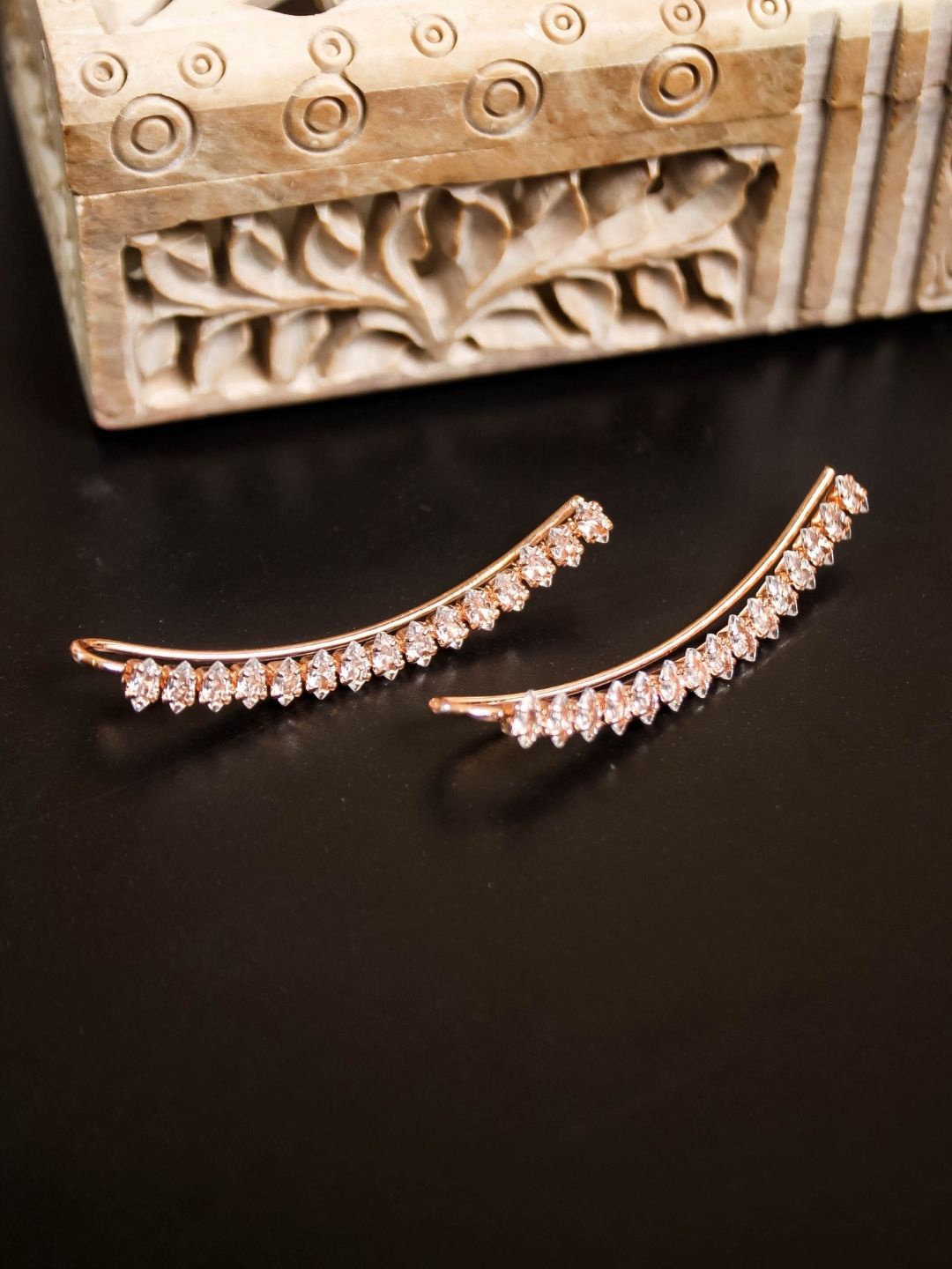 

AccessHer Rose Gold-Plated AD Studded Contemporary Ear Cuff Earrings
