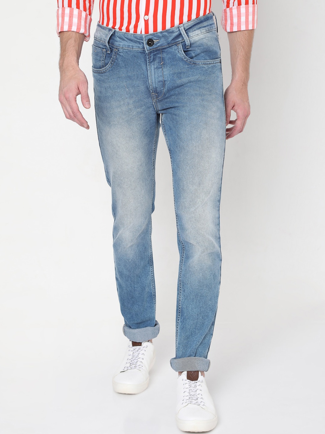 

Mufti Men Blue Slim Fit Heavy Fade Stretchable Jeans