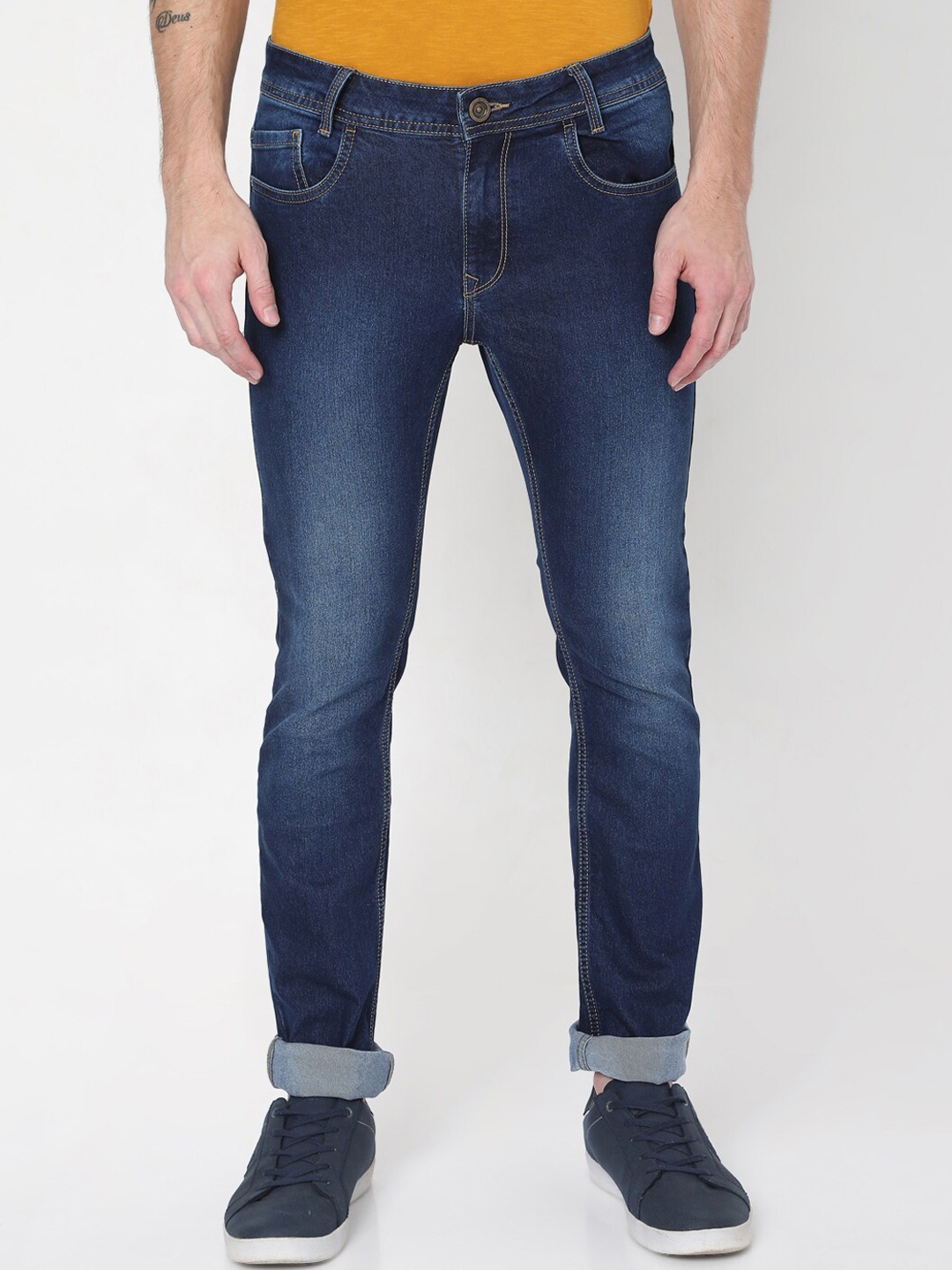 

Mufti Men Blue Slim Fit Heavy Fade Stretchable Jeans