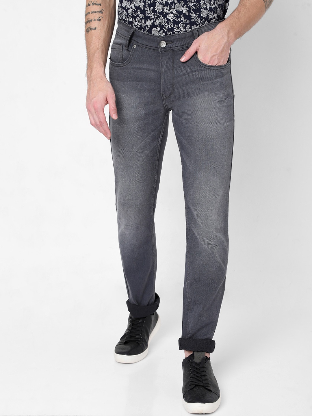 

Mufti Men Grey Light Fade Stretchable Jeans