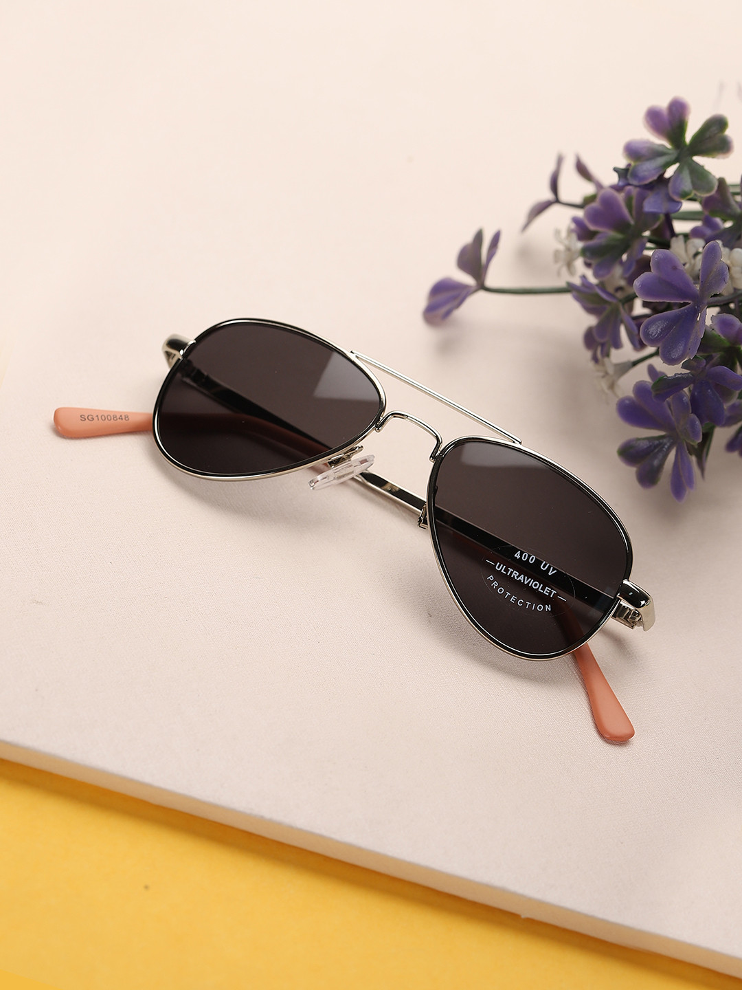 

Carlton London Boys Black Lens & Silver-Toned Aviator Sunglasses with UV Protected Lens