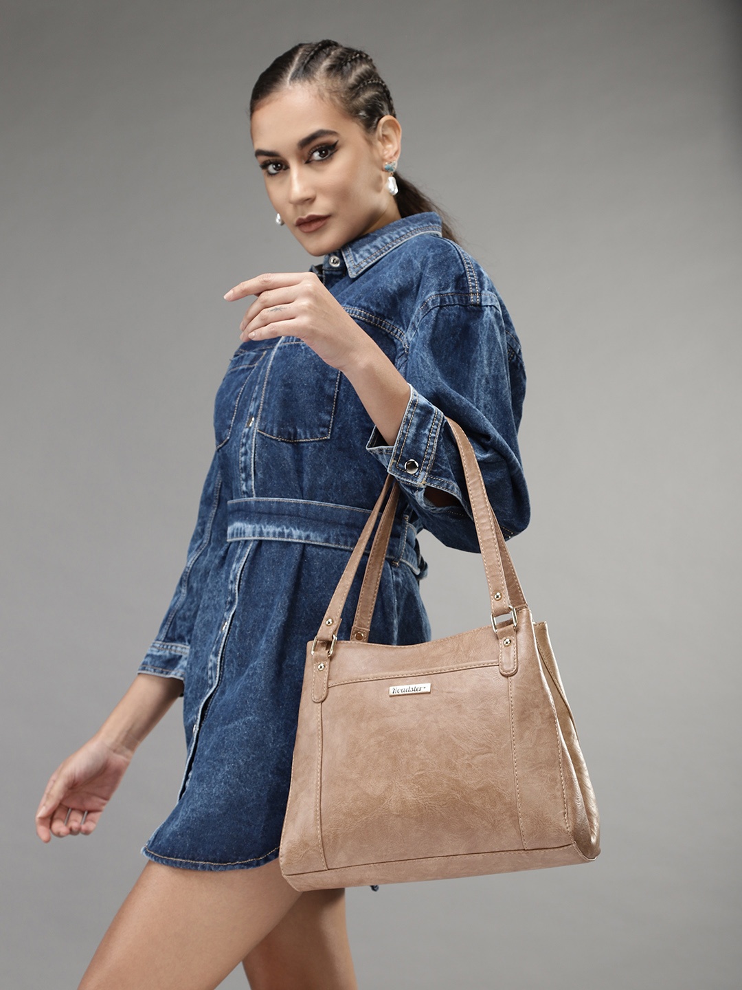 

Roadster Women Khaki Textured Structured Shoulder Bag