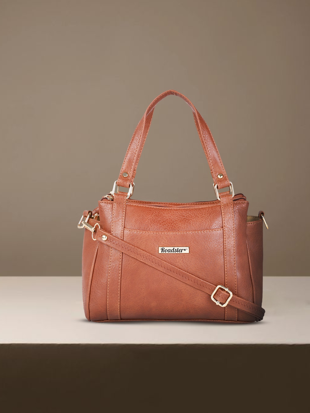 

Roadster Tan Brown Solid Handheld Bag