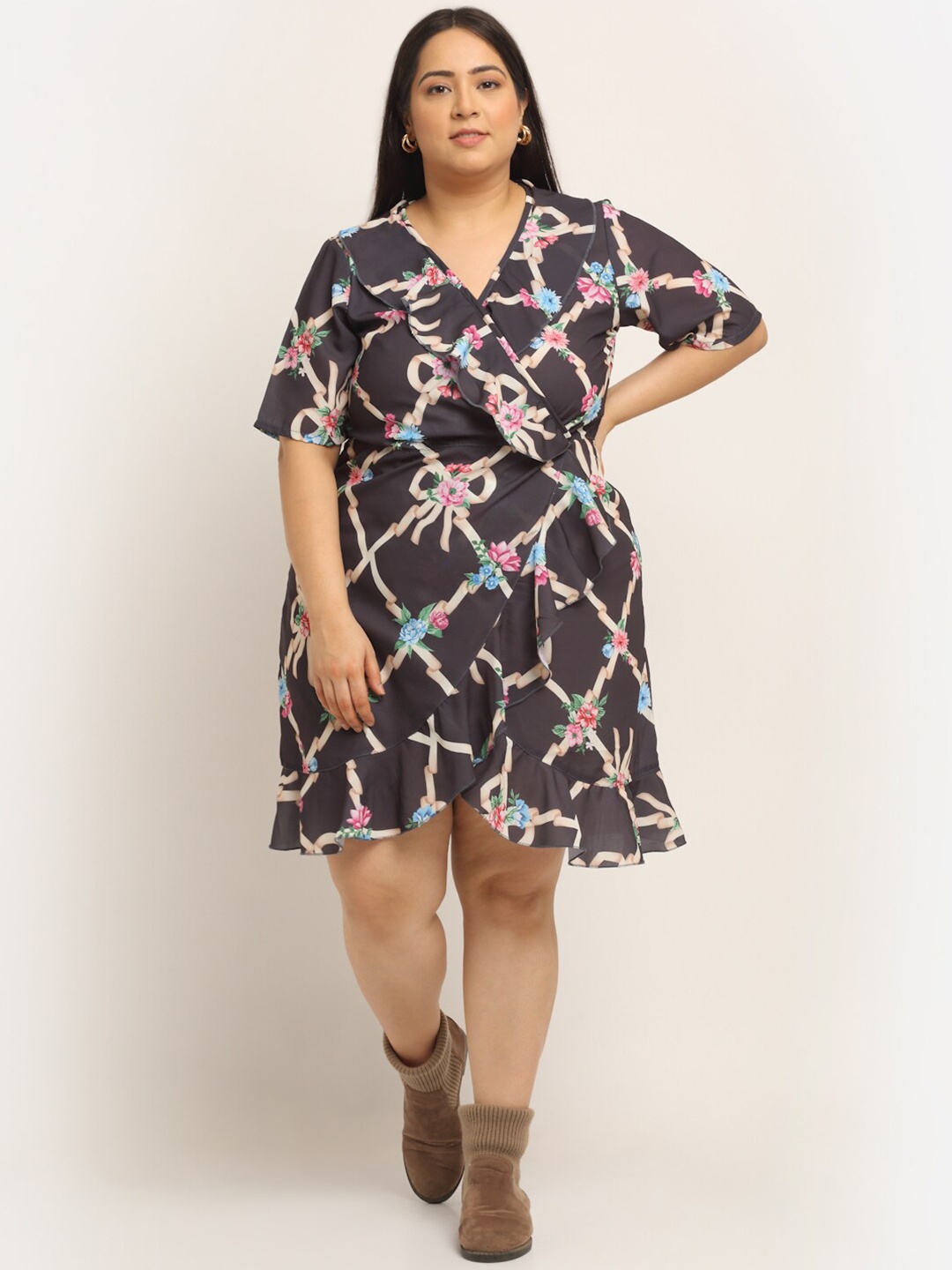 

Flambeur Plus Size Women Black & Peach-Coloured Floral Crepe Dress