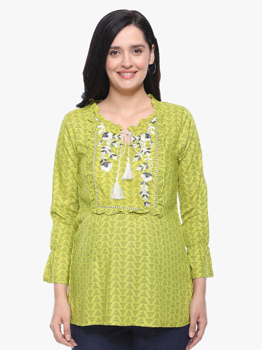 

MeeMee Green Print Tie-Up Neck Empire Top