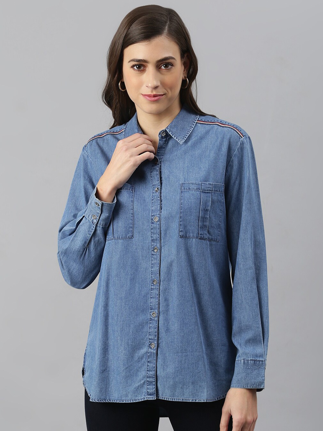 

Xpose Women Blue Relaxed Boxy Pure Cotton Casual Shirt