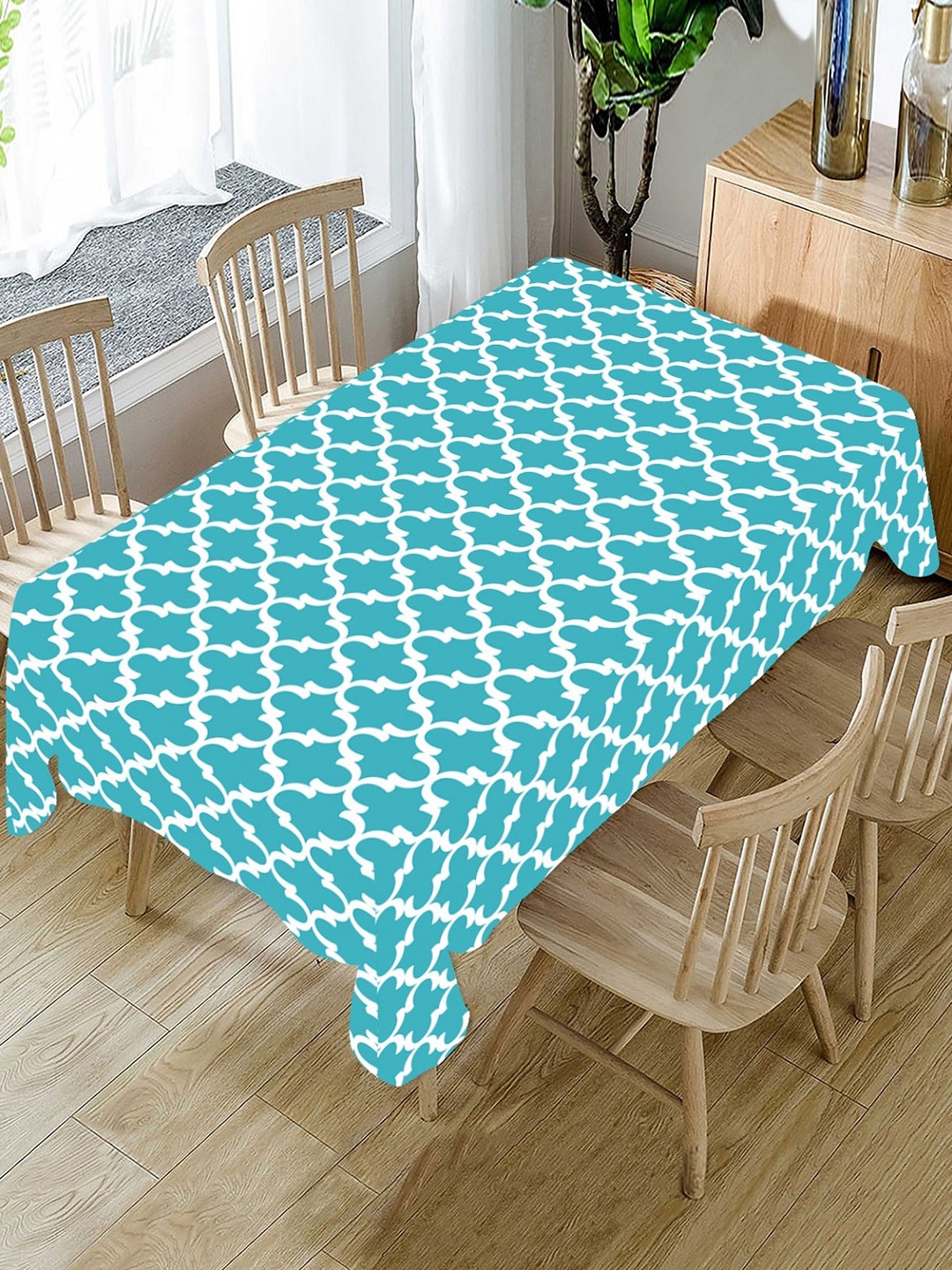 

AEROHAVEN Blue & White Geometric Printed 4-Seater Rectangular Table Cover