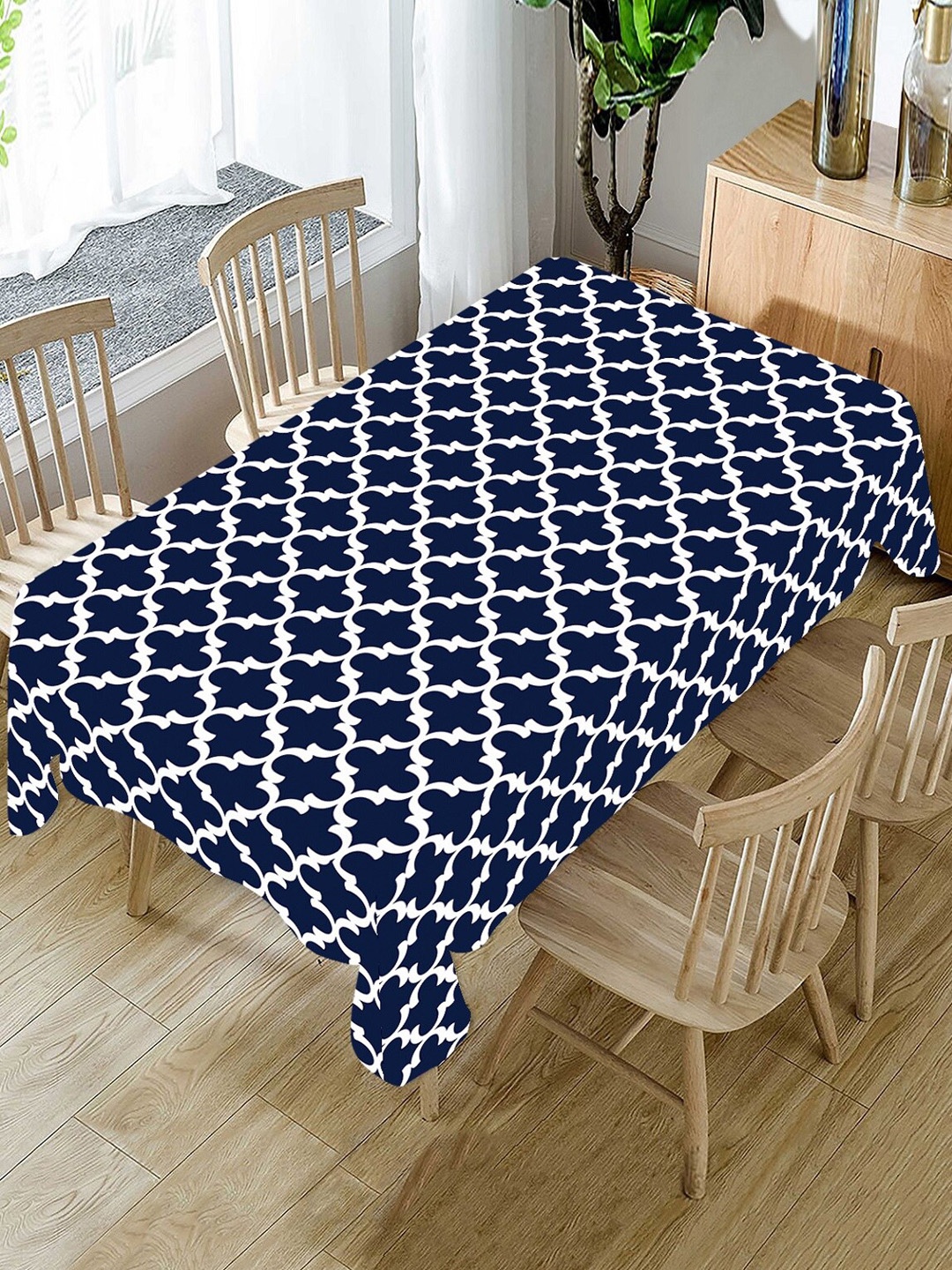 

AEROHAVEN Blue & White Digital Printed 4-Seater Rectangle Table Cover