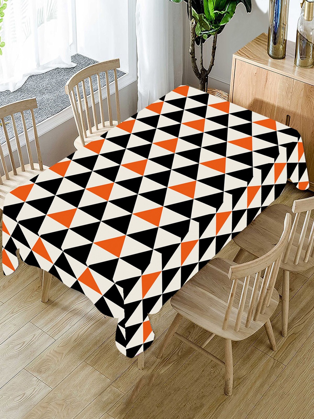 

AEROHAVEN White & Orange Geometric Printed 4-Seater Rectangular Table Cover