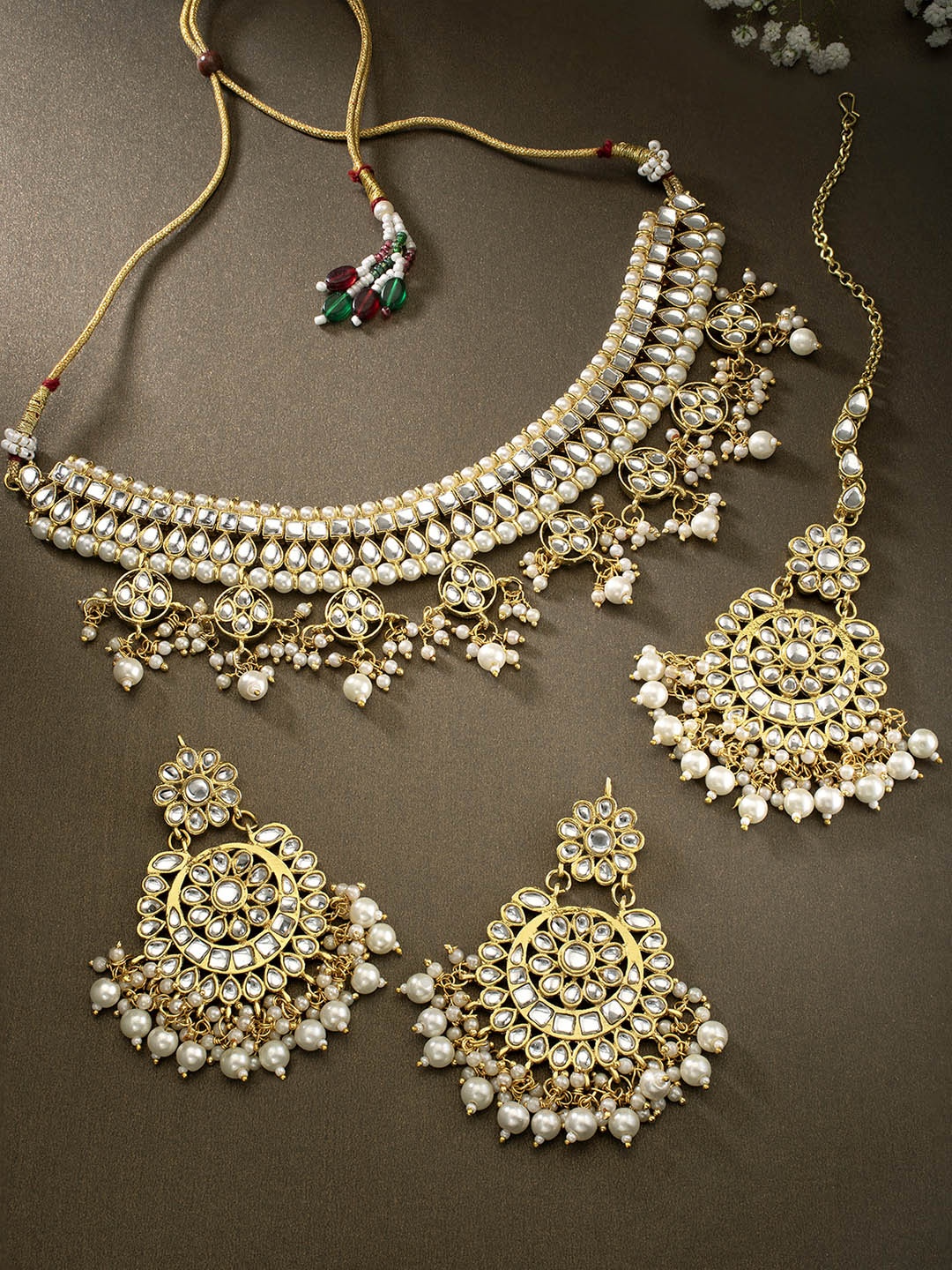 

Peora White Gold-Plated Kundan-Studded Antique Jewellery Set with Maang Tika