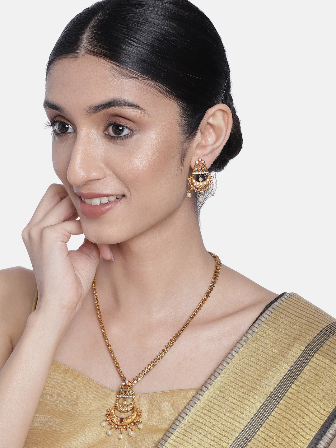 

Peora Gold Plated South Indian Traditional Pendant with Chain Earrings Jewellery