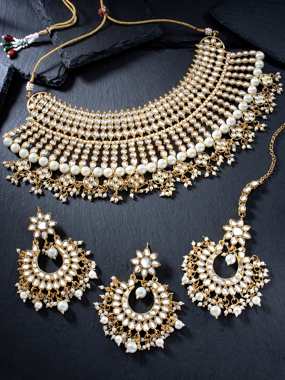 

Peora White Gold-Plated Kundan-Studded Antique Jewellery Set with Maang Tika