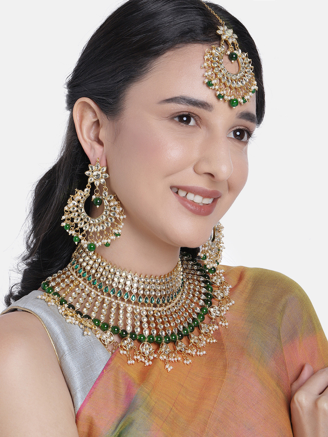 

Peora Gold-Plated Green Kundan Studded Antique Jewellery Set with Maang Tikka