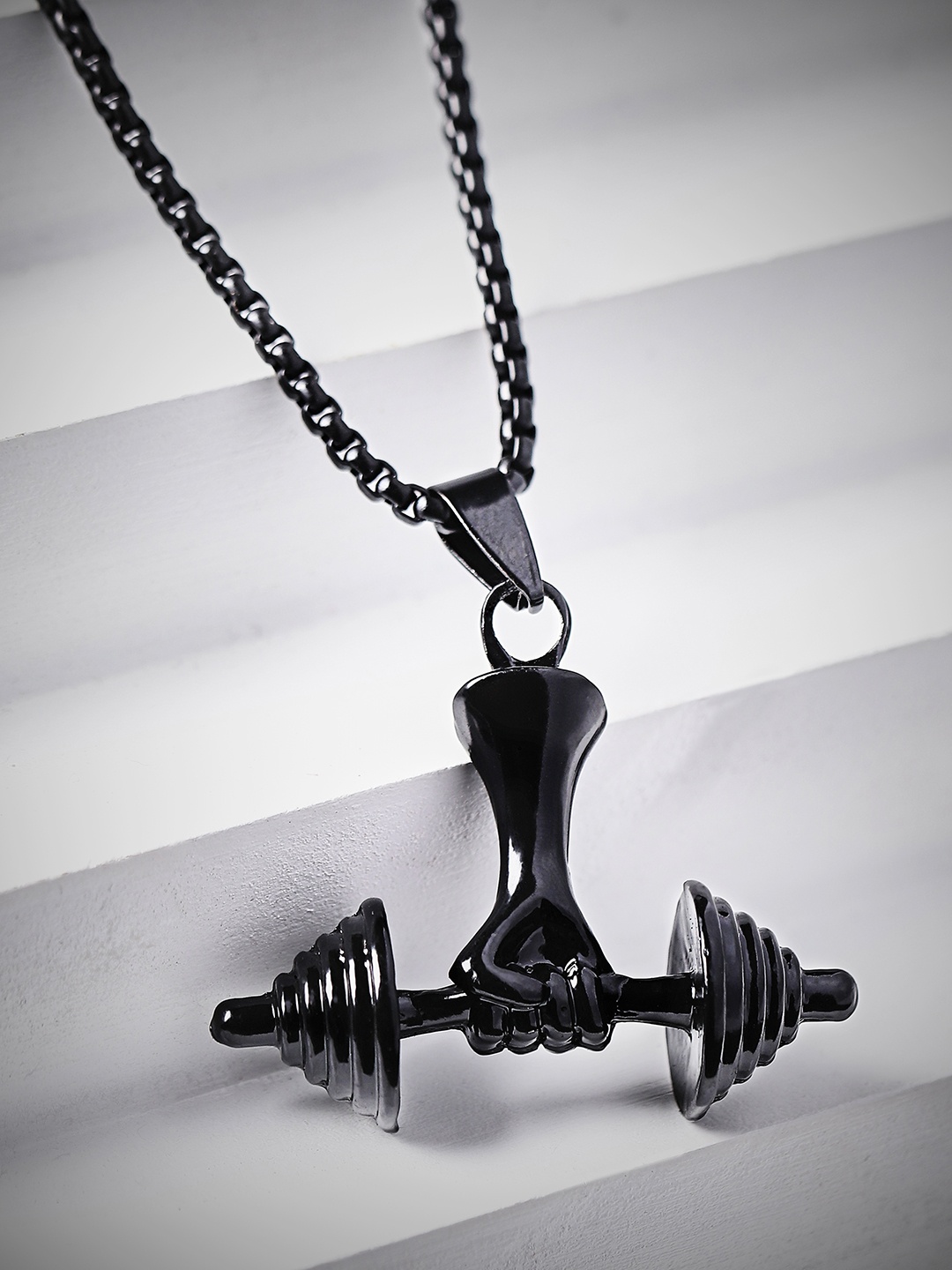 

The Roadster Lifestyle Co Men Black Alloy Dumble Pendent Chain