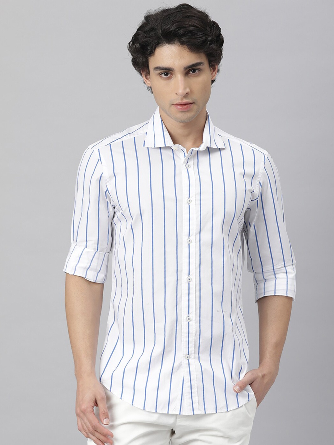 

RARE RABBIT Men White & Blue Slim Fit Striped Cotton Casual Shirt