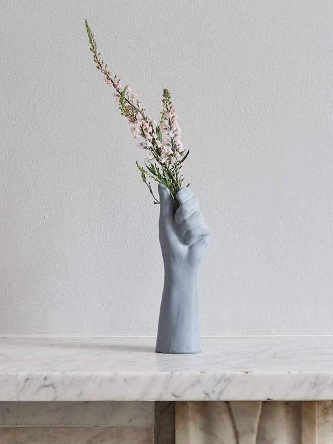 

THE ARTMENT Blue Hand Me The Flowers Planter