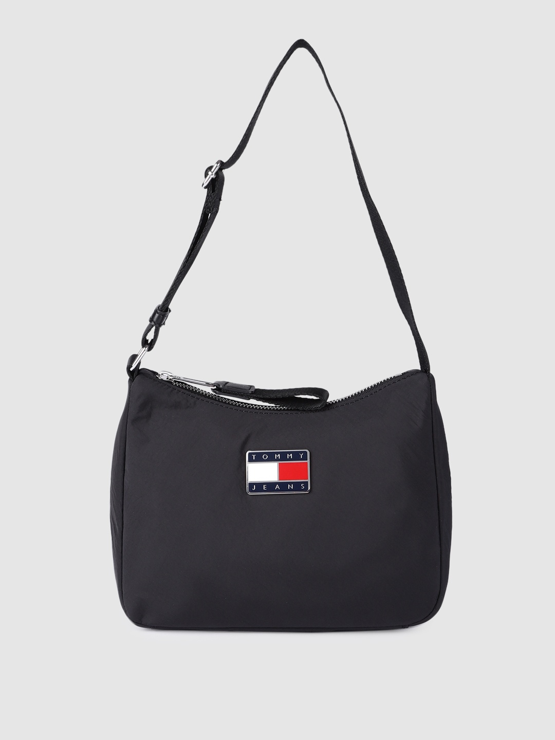 

Tommy Hilfiger Black Solid Shoulder Bag