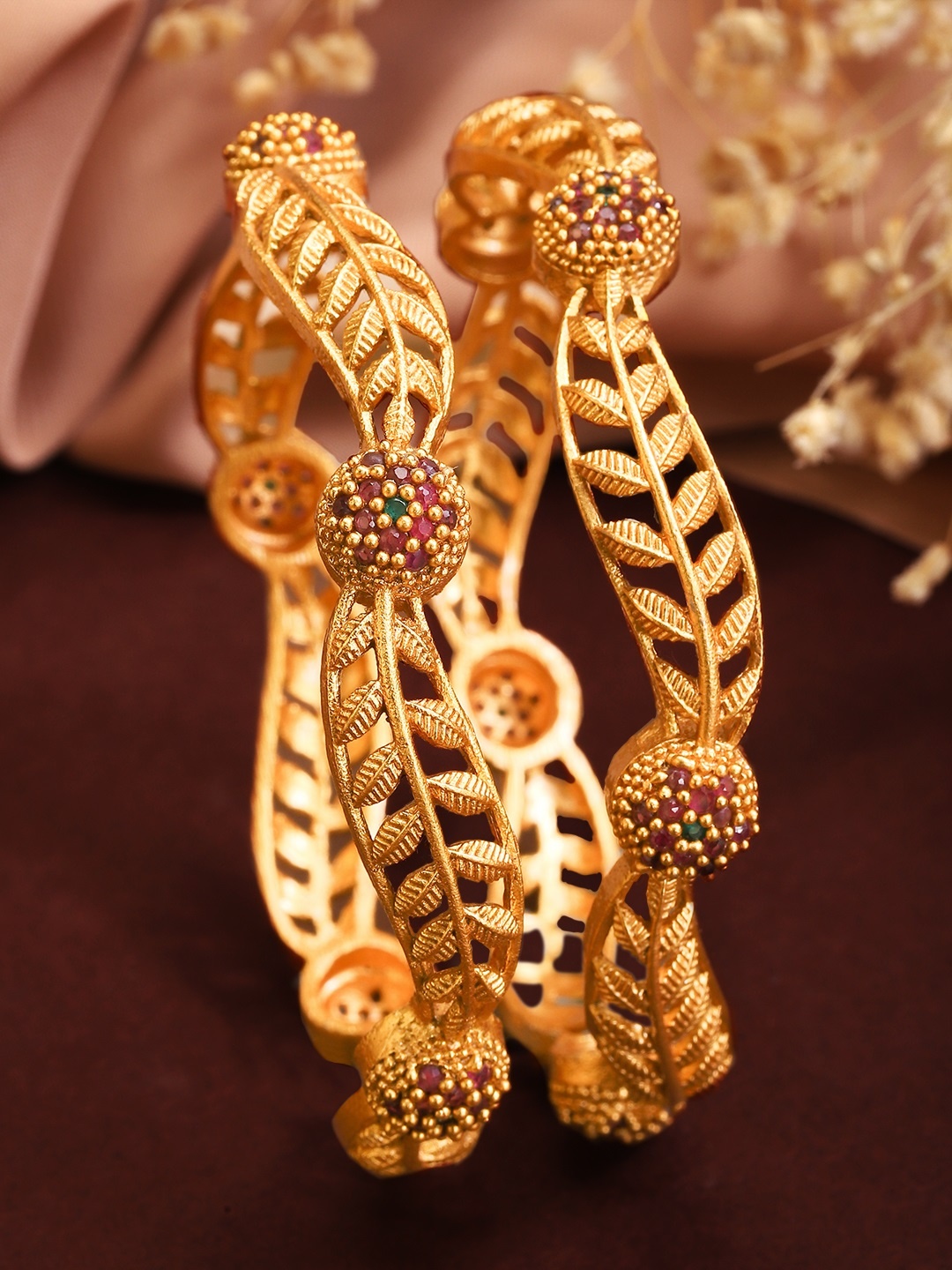 

Rubans Set of 2 Gold-Plated Pink Studded Bangles