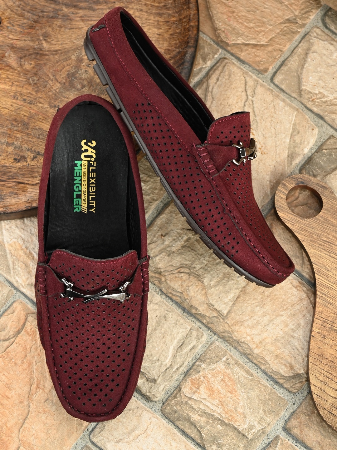 

MENGLER Men Maroon Perforations Mule Horsebit Loafers with Cleated Sole