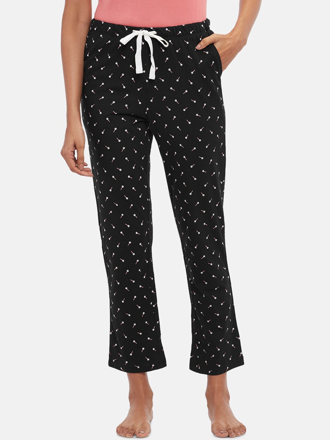 

Dreamz by Pantaloons Women Black & White Printed Pure Cotton Lounge Pants