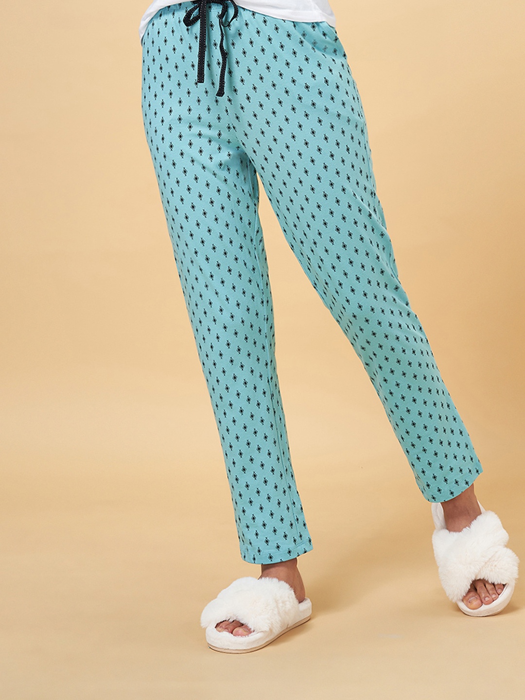 

Dreamz by Pantaloons Women Blue & Black Printed Lounge Pants