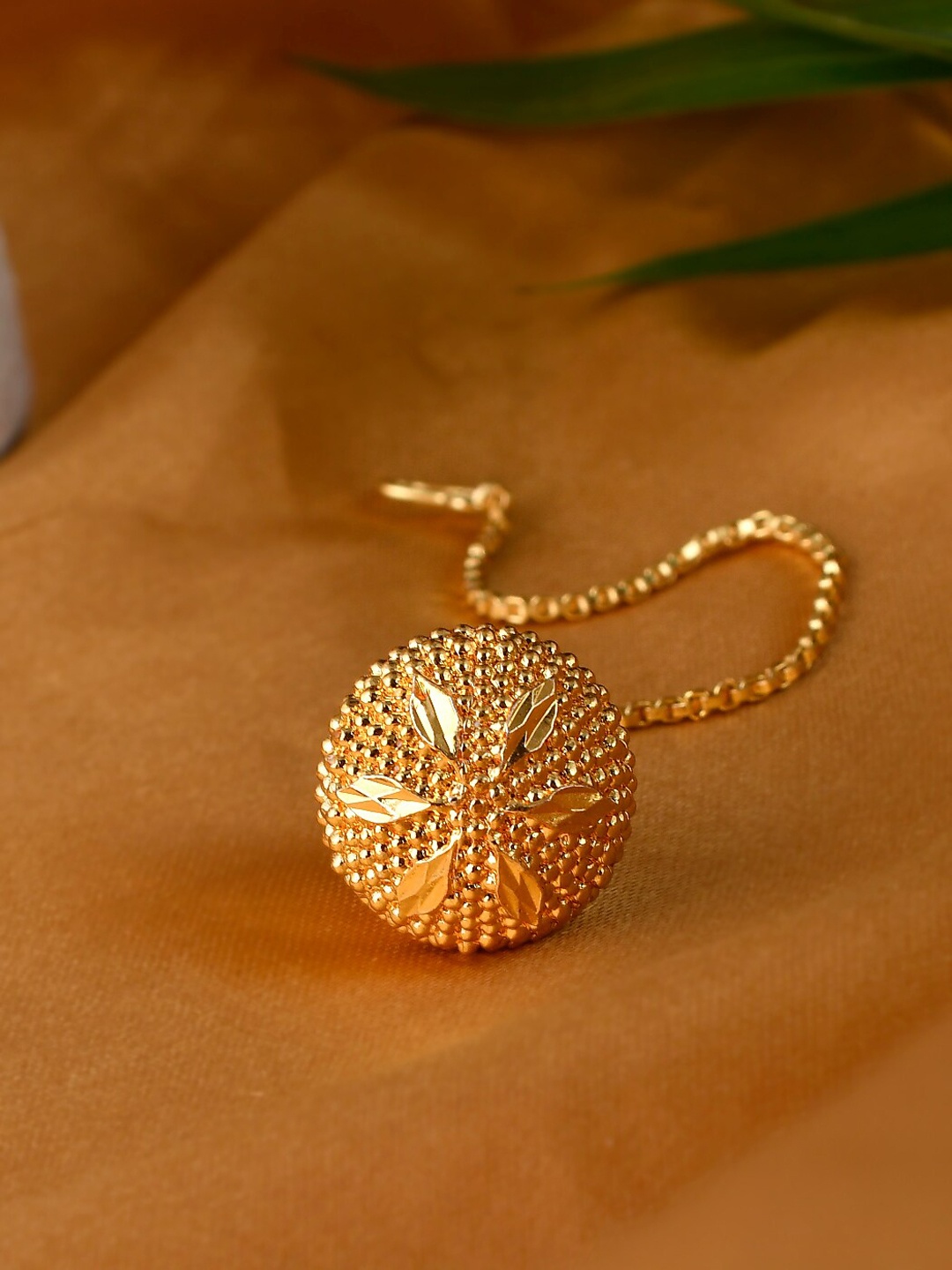 

Silvermerc Designs Gold-Plated Pearl-Studded Gujar Borla Maang Tikka