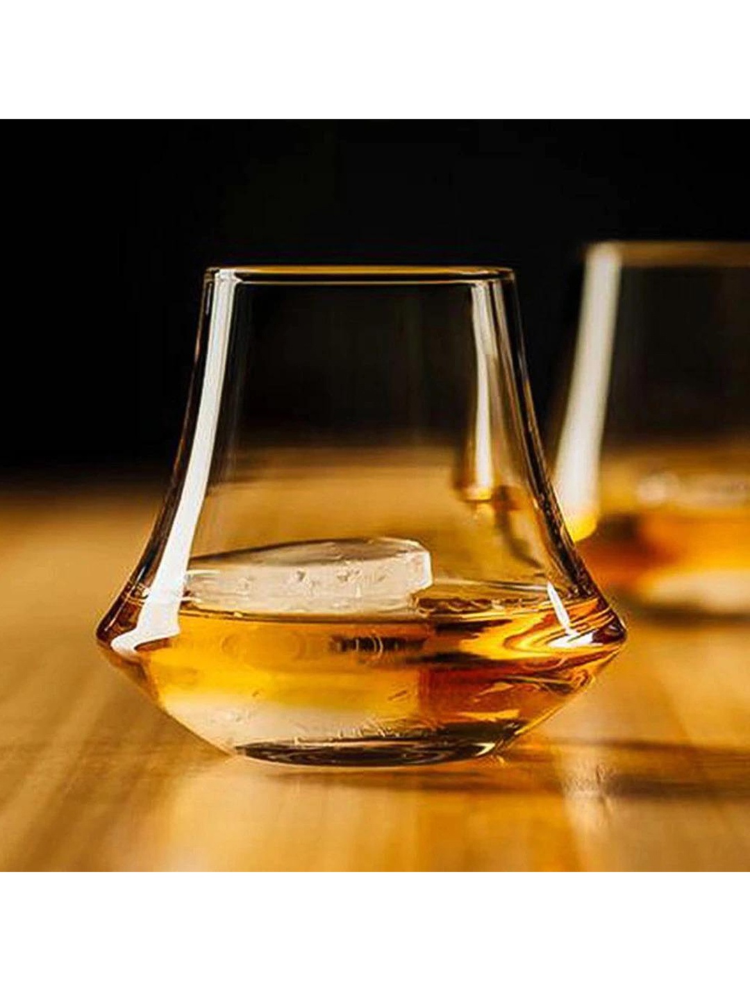 

THE ARTMENT Set of 8 Minimal Jolie Whiskey Glass, Transparent