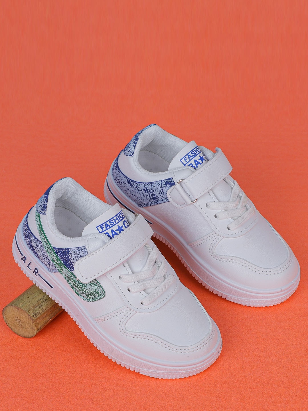 

FEETWELL SHOES Kids White & Blue Colourblocked PU Sneakers