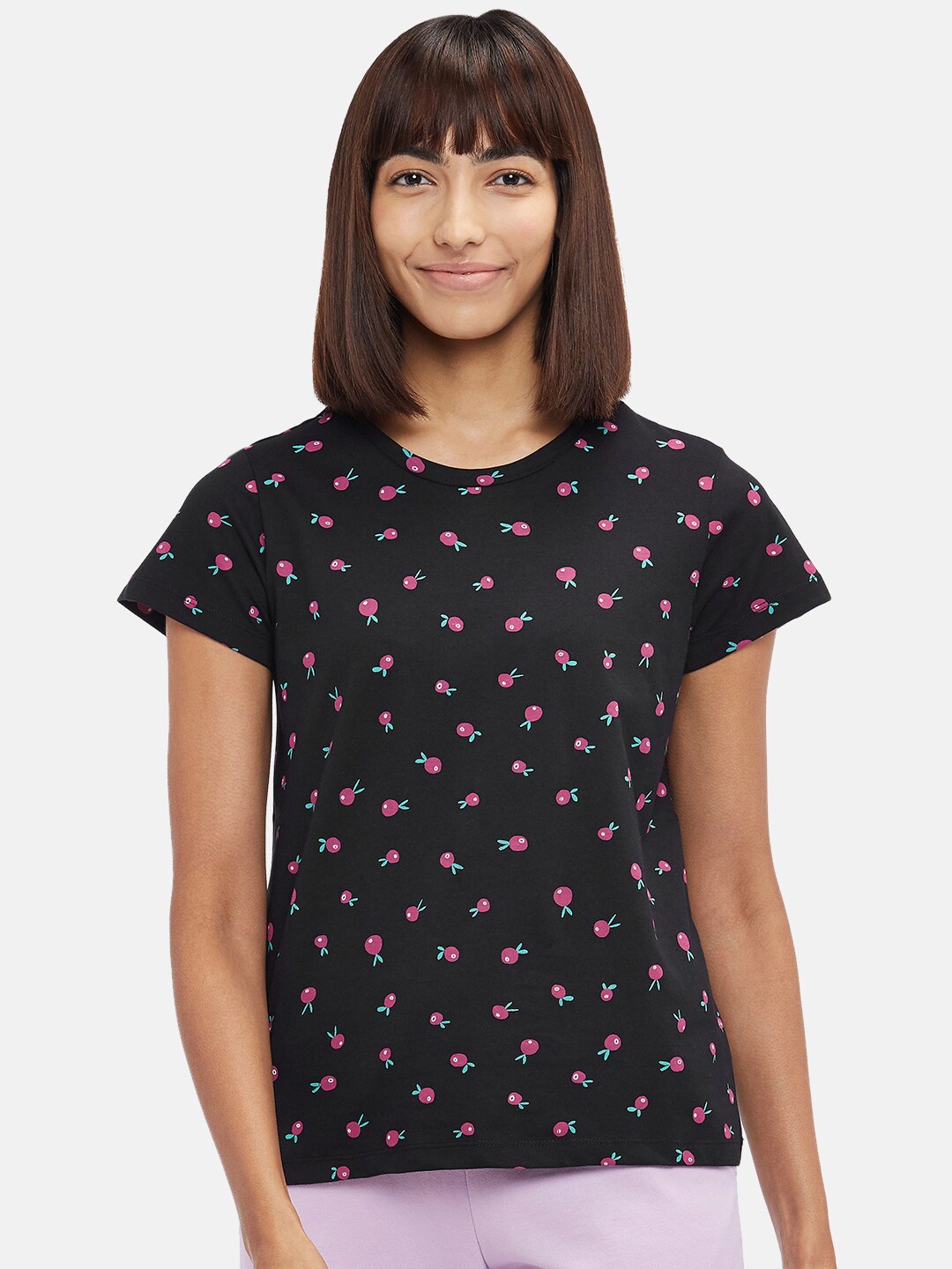 

Dreamz by Pantaloons Black Floral Print Lounge tshirt