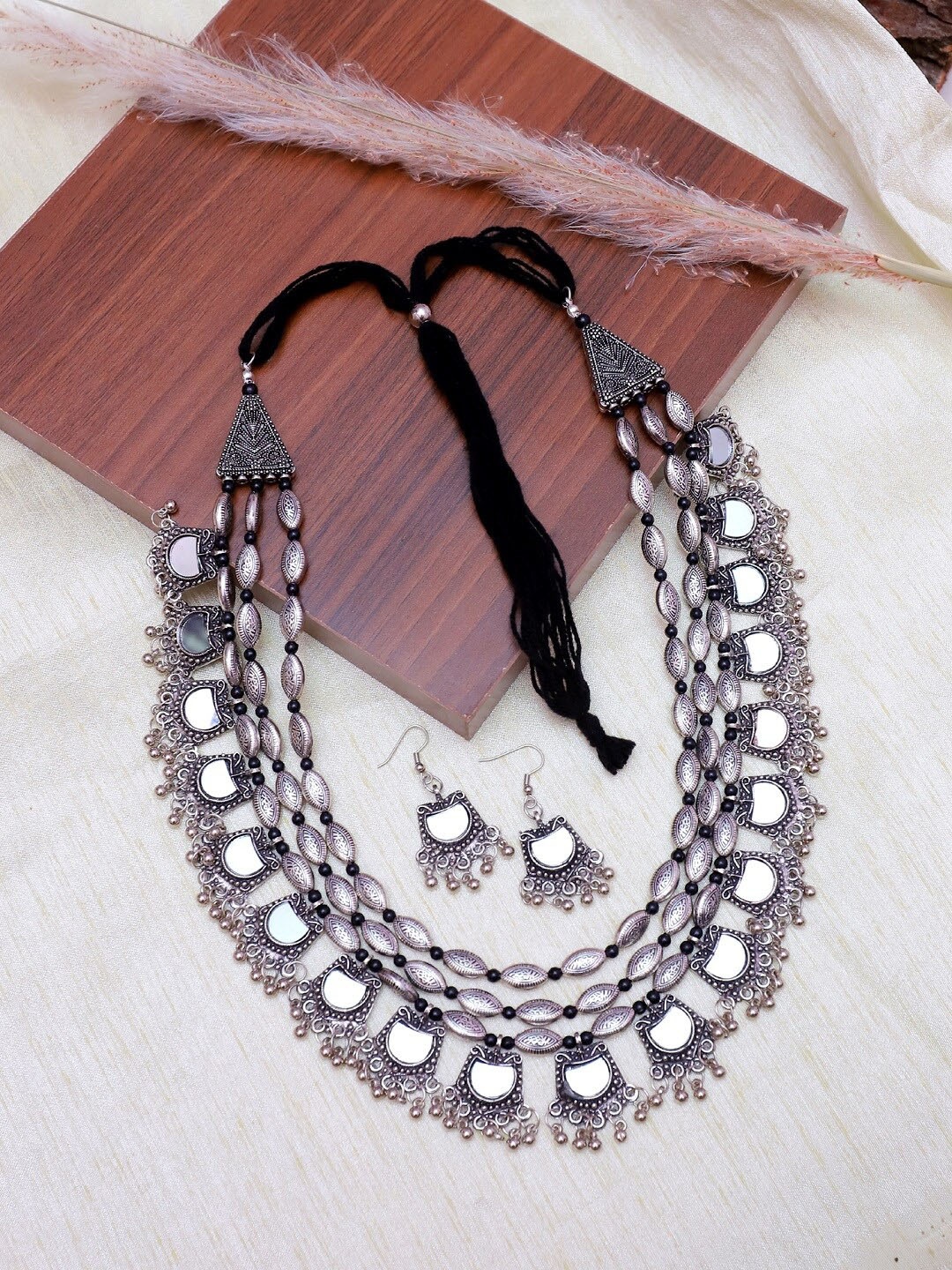 

Crunchy Fashion Oxidised Silver-Plated Mirror Studded Jewelry Set