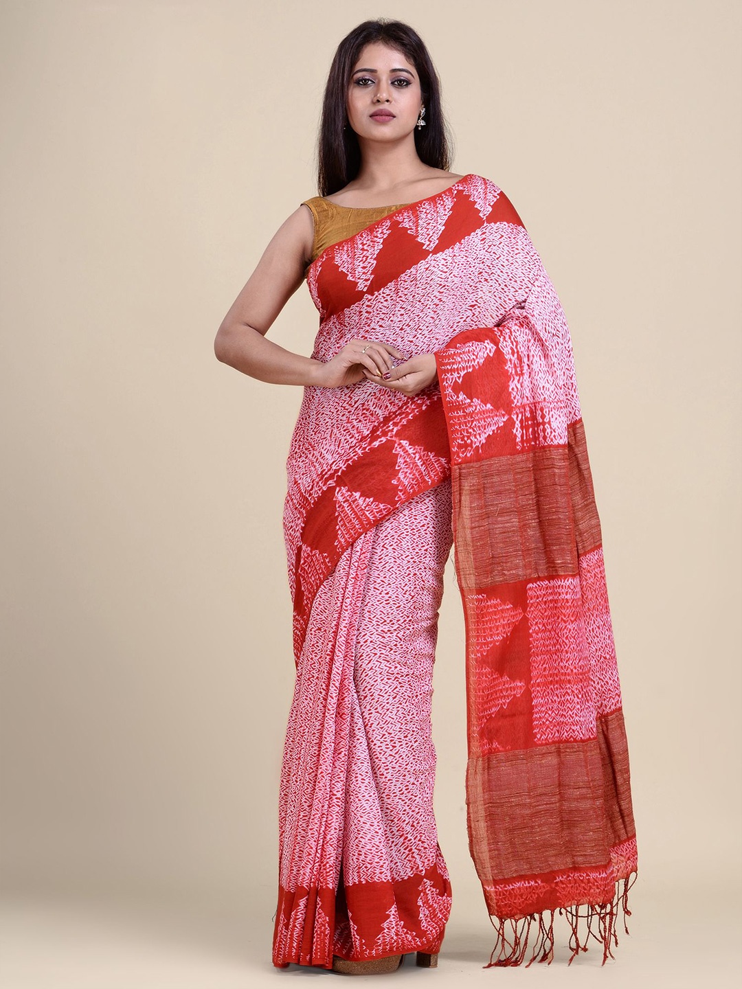 

Charukriti Red & Pink Pure Cotton Saree