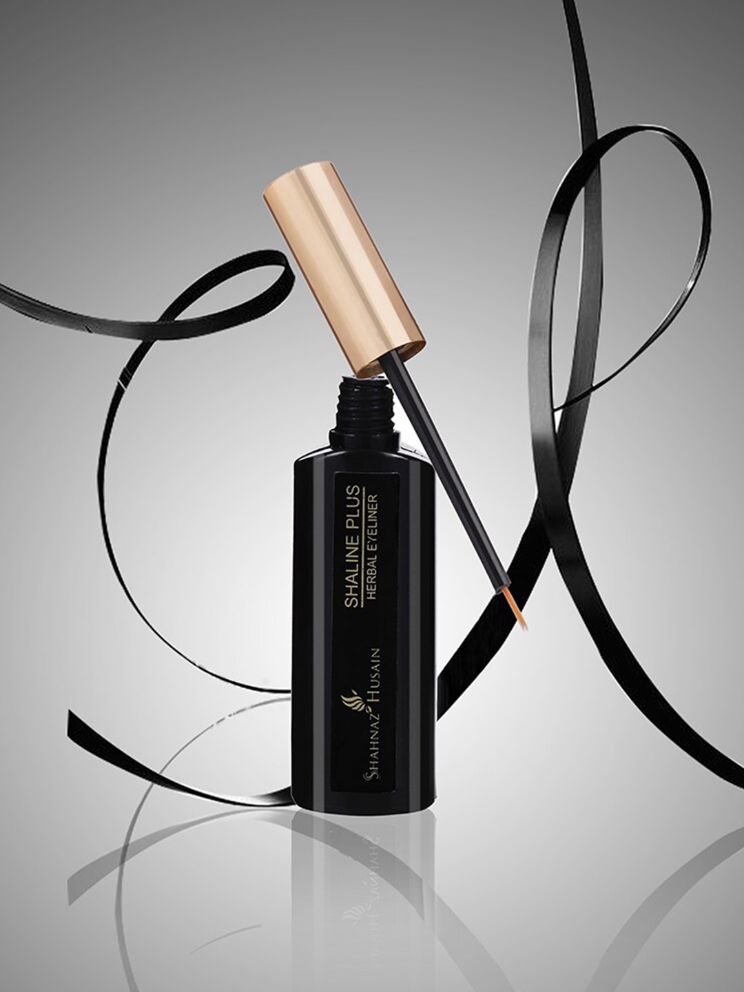 

Shahnaz Husain Shaline Plus Herbal Eye Liner- Black