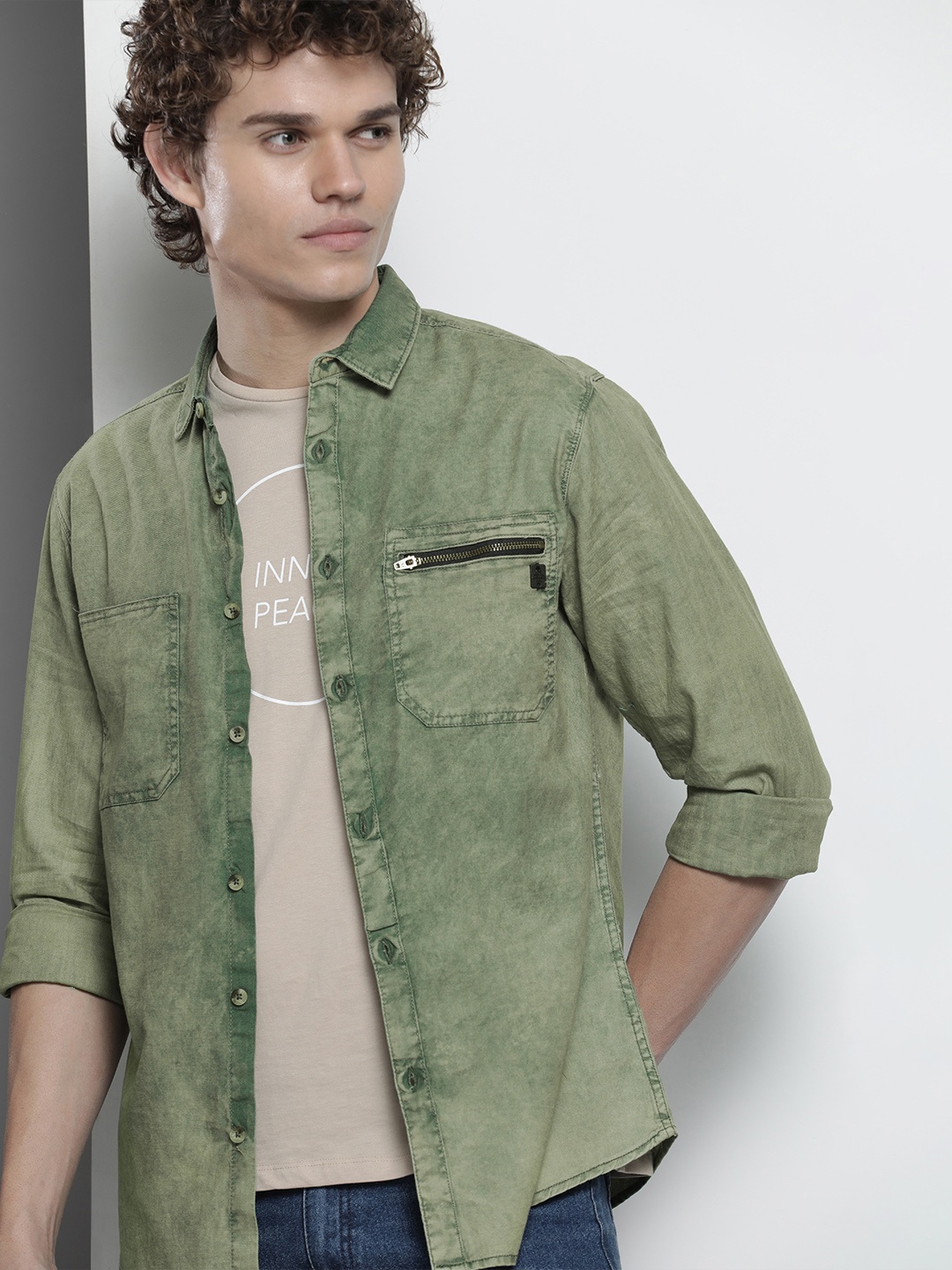 

The Indian Garage Co Men Olive Green Solid Cotton Casual Shirt