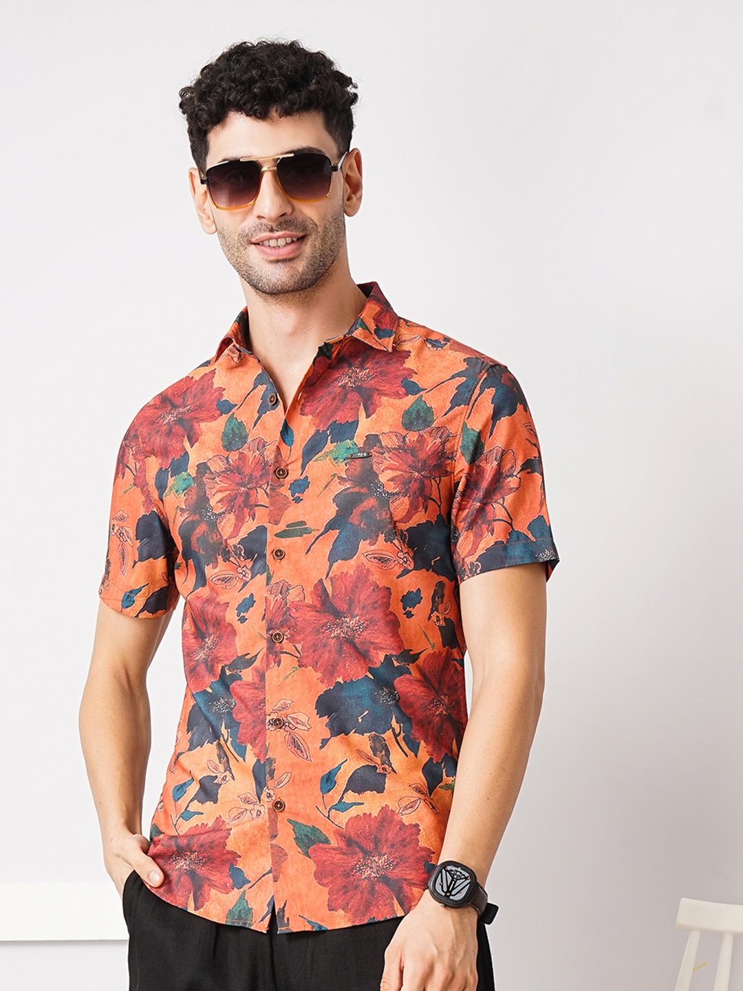 

The Indian Garage Co Men Slim Fit Floral Printed Resortwear Shirt, Orange