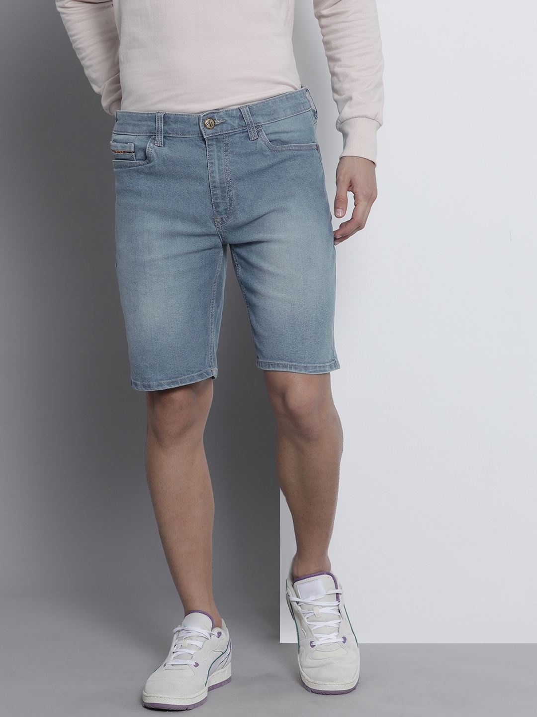 

The Indian Garage Co Men Blue Slim Fit Denim Shorts