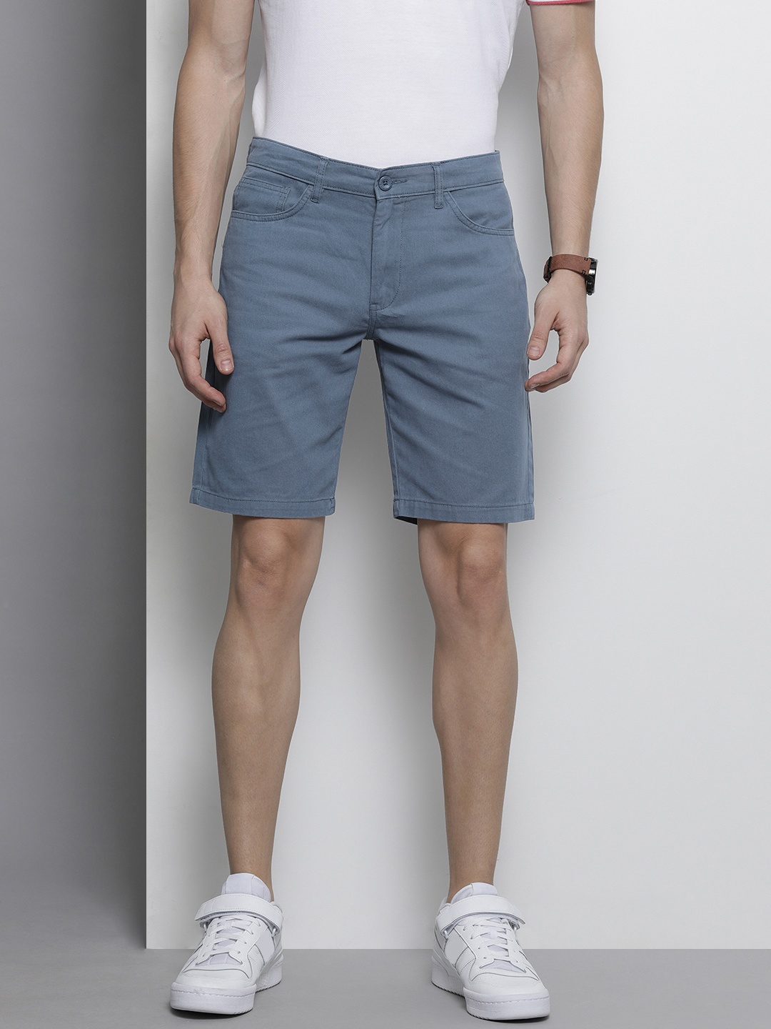 

The Indian Garage Co Men Blue Slim Fit Chino Shorts