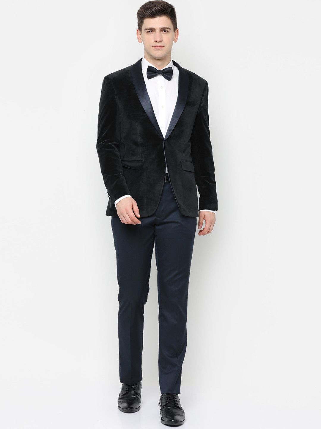

Allen Solly Men Black Solid Slim Fit Single-Breasted 2-Piece Party Suit