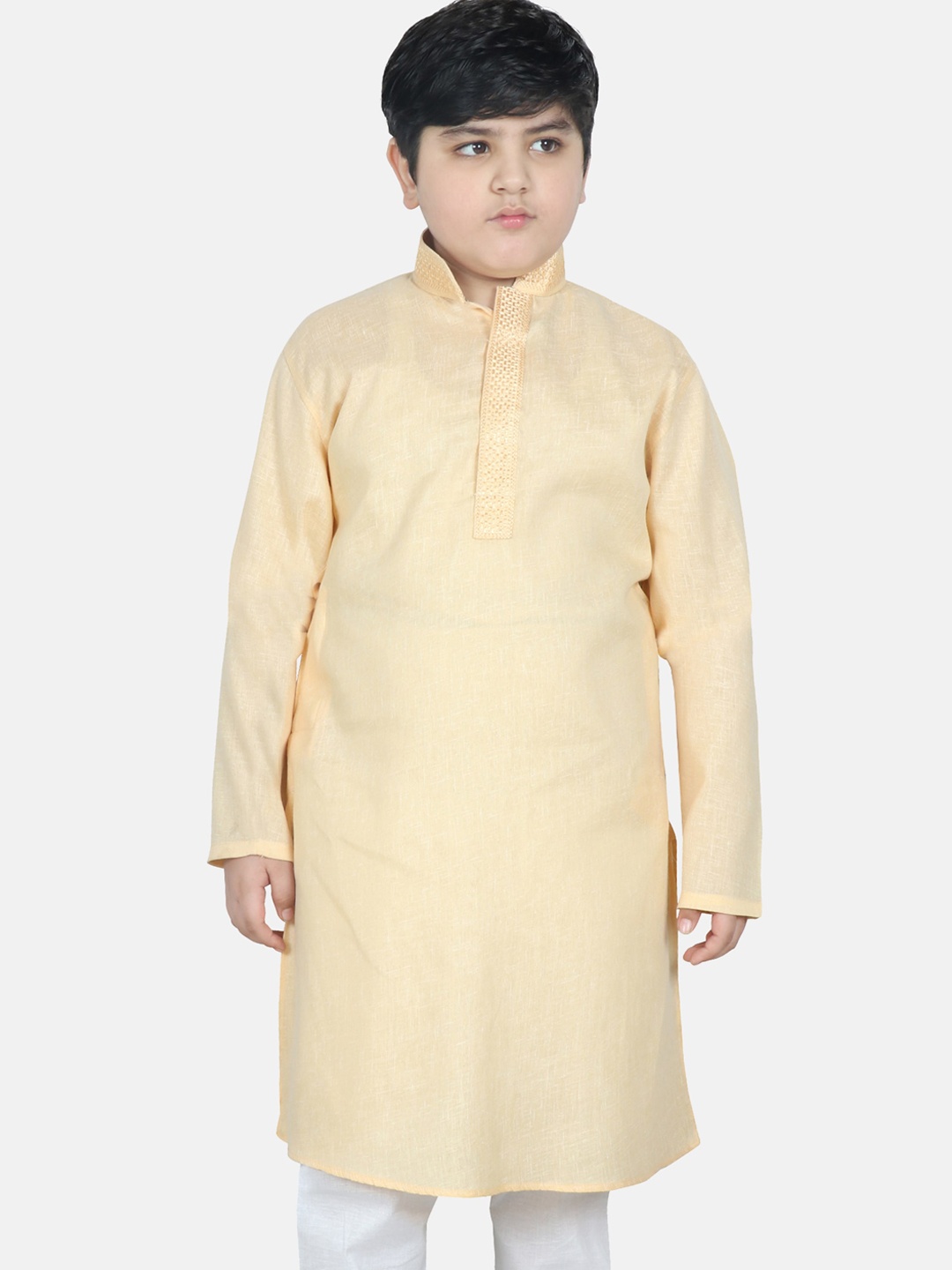 

SG YUVRAJ Boys Beige Thread Work Kurta